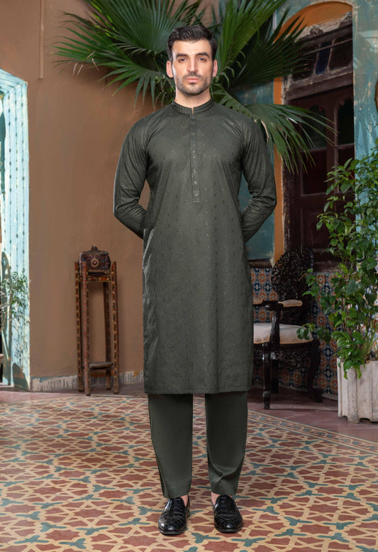 Lawn Chicken Kari White LCKC#03